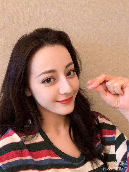 娱乐吃瓜酱自拍,揭秘明星幕后生活点滴