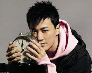 娱乐圈吃瓜男的是谁啊,揭秘神秘人物背后的故事